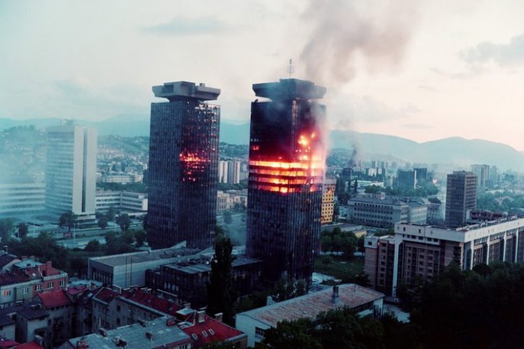 Na današnji dan prije trideset godina četnici su na Sarajevo ispalili 3.777 granata