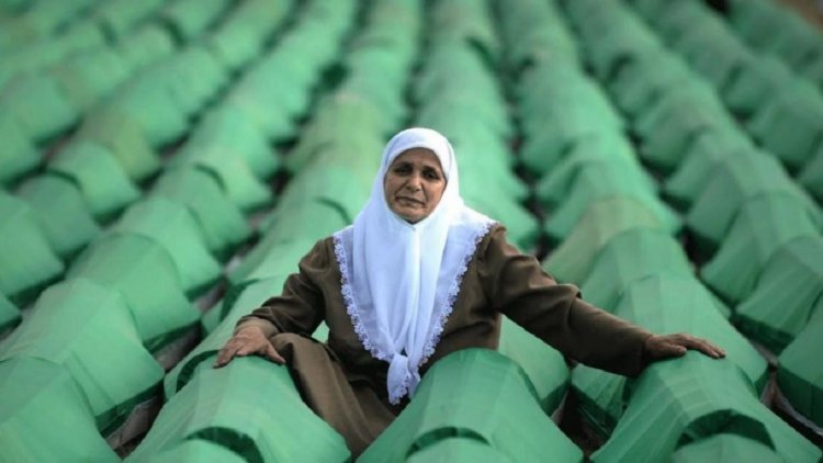 Godišnjica smrti Hatidže Mehmedović: Bila je majka koja se hrabro borila za istinu o genocidu u Srebrenici