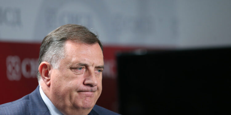 Austrijska ambasada u BiH demantirala Dodika: Ne može ni proći kroz Austriju, a kamoli “sutra u Beč”