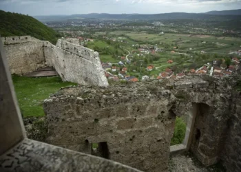Sokolački grad – srednjovjekovna tvrđava i tihi svjedok burne prošlosti