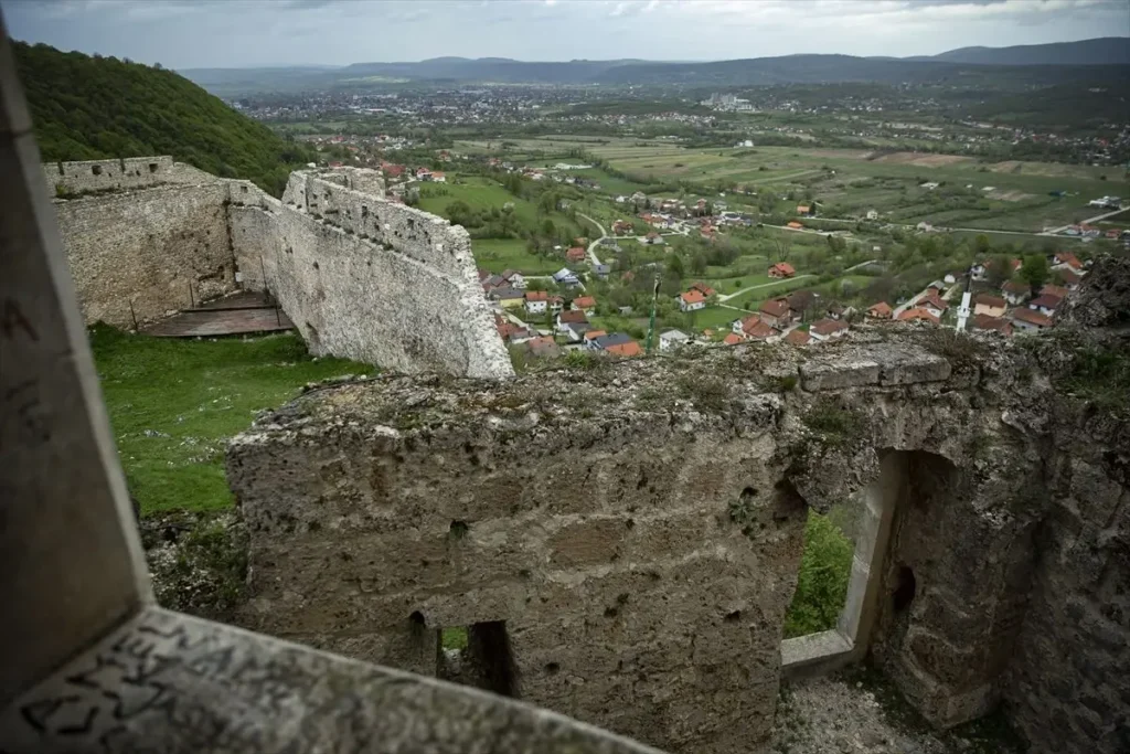 Sokolački grad