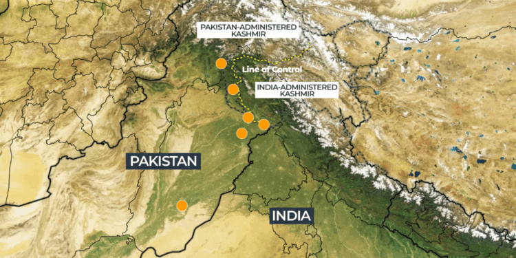 U razmjeni vatre između Indije i Pakistana poginulo 12 civila, ranjeno 57