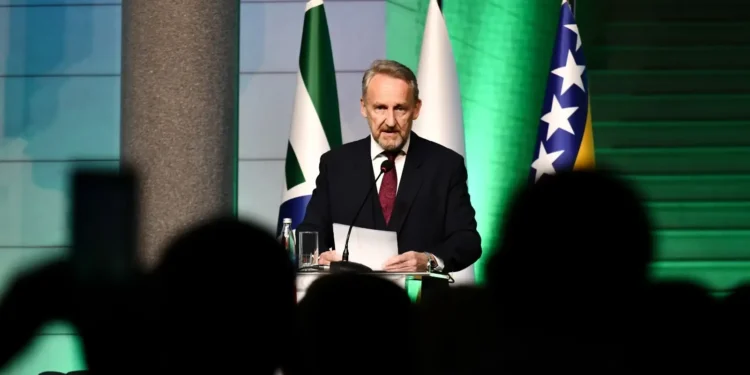 Izetbegović: Sile koje nasrću na Bosnu su u krizi, SDA se neće umoriti