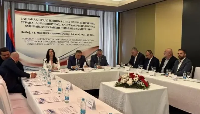 Dodik stigao u Doboj na sastanak bez odziva iz FBiH i opozicije iz RS-a