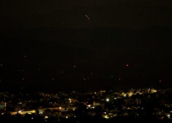 Eksplozije nakon što Indija i Pakistan postignu sporazum o prekidu vatre