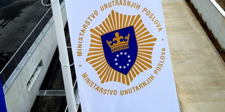 Potjera u Zenici: Jedna osoba uhapšena, za drugom se intenzivno traga