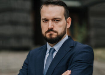 Čavalić upozorava: Zakon o dugu se razmatra po hitnom postupku, omogućava entitetima zaduživanje bez saglasnosti države