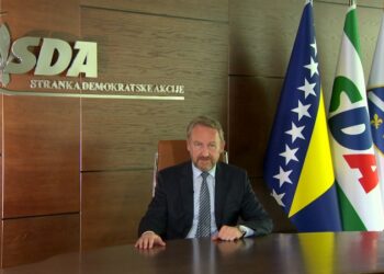 Izetbegović: Niko nije dužan mijenjati Izborni zakon, saradnja HDZ-a s Dodikom sužava prostor za kompromis