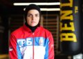 Na grudima zastava Srbije, na glavi hidžab: Elma Hajrović – šampionka u ringu i životu