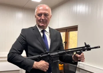 Helez: Prekidamo vojnu saradnju sa Srbijom; gdje su moji nadređeni da zaštite zakon?