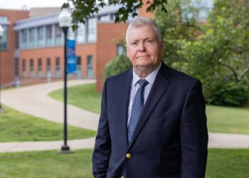 Profesor Pettigrew: Republika Srpska djeluje u stanju de facto secesije, međunarodna zajednica mora hitno reagovati