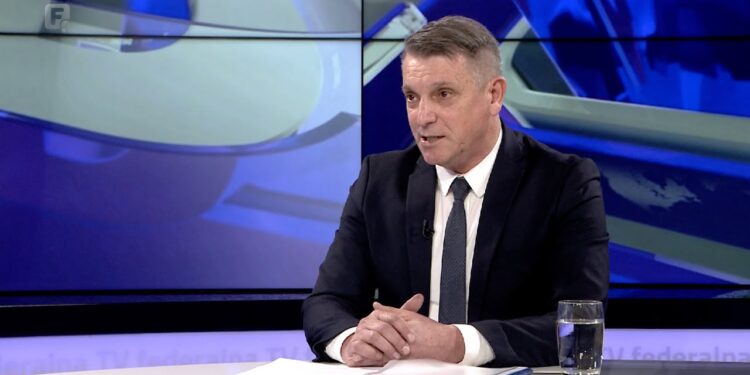 Opozicionar Pero Previšić fizički napadnut u Čapljini: “Napali su me lokalni HDZ-ovci jer kritikujem Čovića”