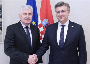 Igra bez maske: HDZ i Hrvatska koriste Dodikovu krizu za povratak ideje o tri federalne jedinice