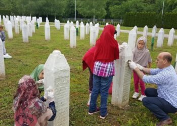 Na mezarju Veljaci kod Bratunca obilježen Dan bijelih nišana