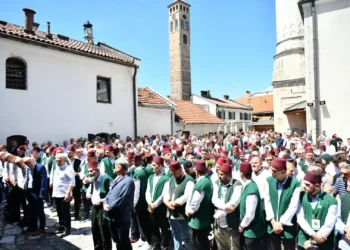 Dženaza šejhu Halilu Brzini: Reis Kavazović – “Nedostajat će svima koji su imali privilegiju družiti se s njim”