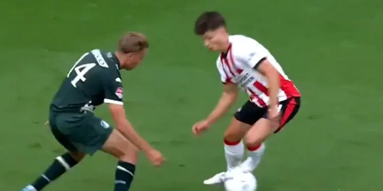 Esmir Bajraktarević oduševio navijače PSV-a: Potezi koji govore da će ovo biti njegova sezona