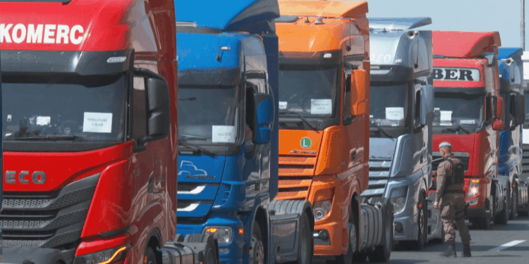 Masovna obustava prijevoza od 1. septembra: Prijeti kolaps u lancima snabdijevanja, prijevoznici optužuju Fortu