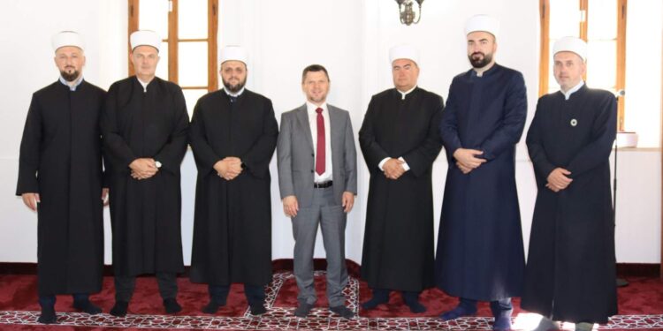 Direktor Vakufske direkcije Senaid Zajimović posjetio Sultan Selimov mesžid na Starom mostu