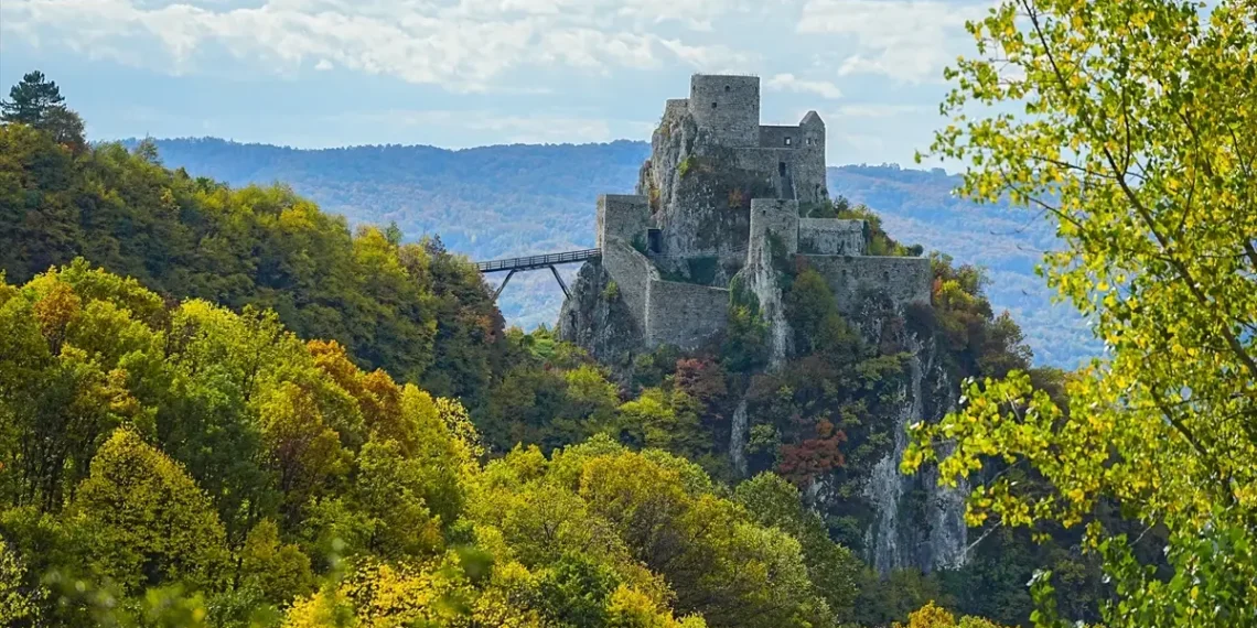 Srebrenik – prijestolnica srednjovjekovne Bosne: U sjeni zidina gdje su Kotromanići pisali historiju