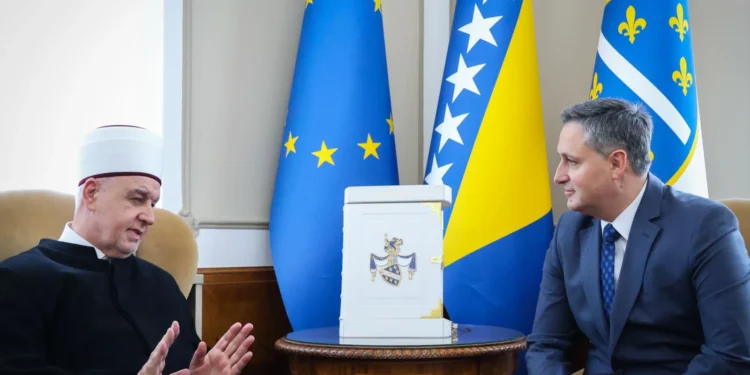 Bećirović traži hitnu sjednicu Predsjedništva BiH o ugovoru sa Islamskom zajednicom