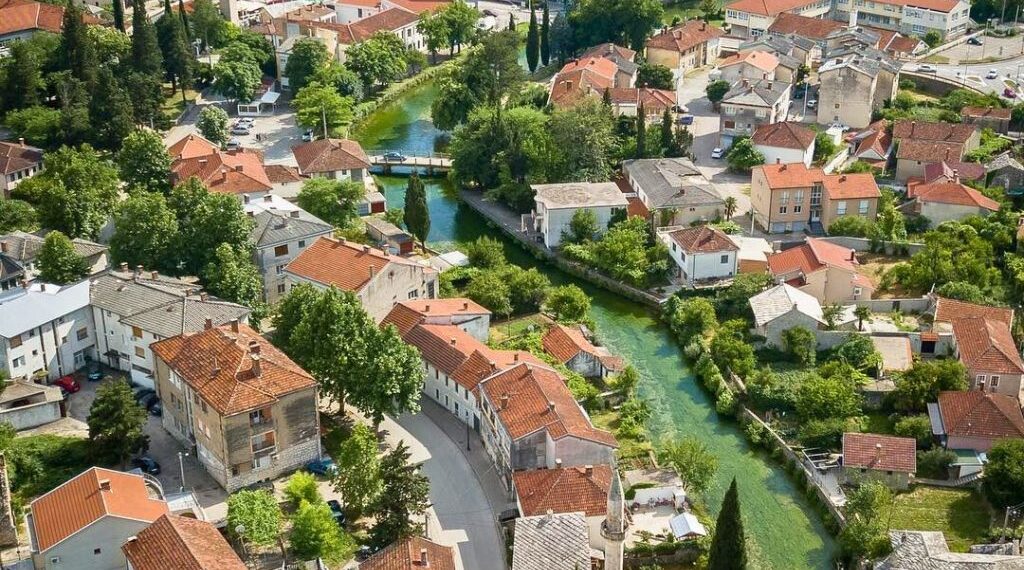 Stolački otpor traži istragu: Ko stoji iza dovođenja kineskih radnika bez dozvola na gradilište solarne elektrane?