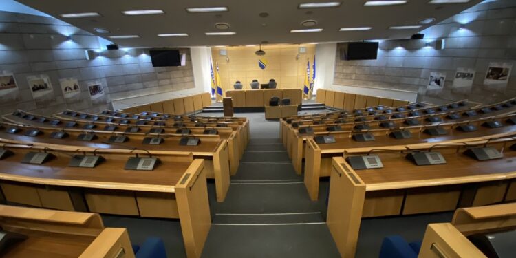 Zastupnici SDA, DF-a i SBiH traže hitnu sjednicu o uplitanju premijera Nikšića u rad policije