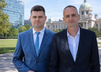 DF-ov Arman Zalihić koristio vještačku inteligenciju za manipulaciju fotografijom, odgovorio mu Đani Rahimić