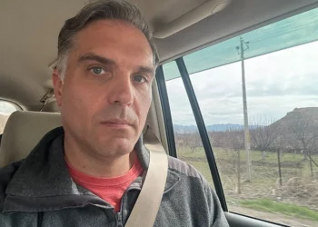 Ekipa CNN-a ušla u Iran: Pumpe bez redova, svakodnevica bez panike