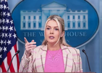 Trumpova glasnogovornica “slučajno” rekla istinu: “Da budemo jasni: Ne postoji prijetnja iz Irana našoj zemlji, niti je ikada postojala”