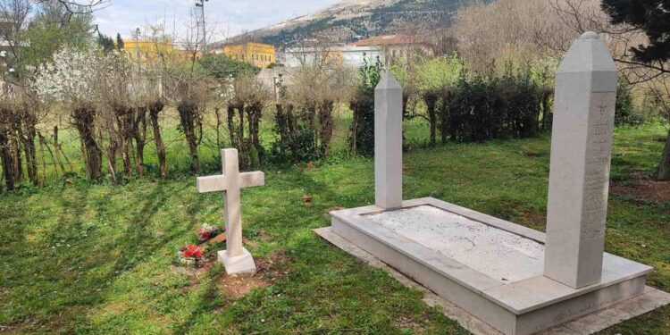 Bez najave i obrazloženja: Betonski križevi u haremu Kantarevac otvorili brojna pitanja