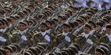 Predsjednik iranskog parlamenta iznio nevjerovatnu cifru: Sedam miliona Iranaca se prijavilo za odbranu zemlje